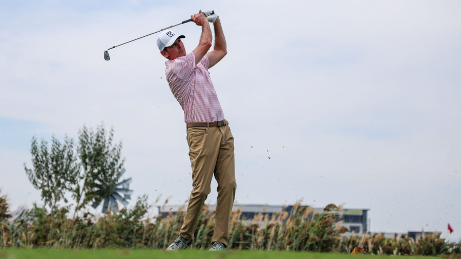 Chris Moody swing OH5A9785