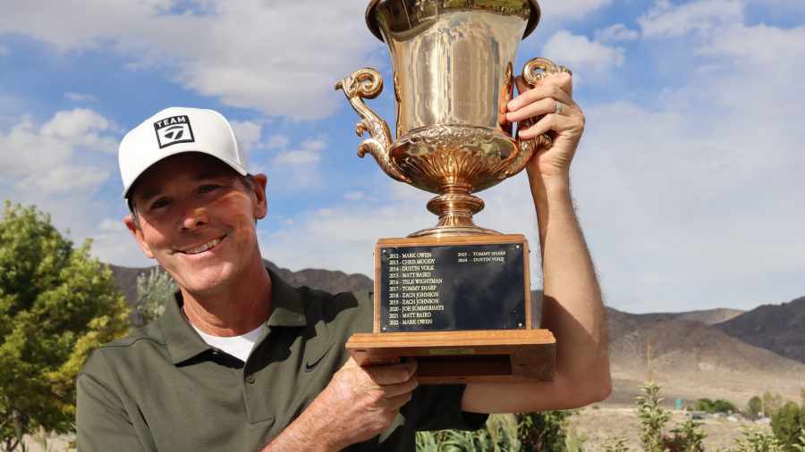 Chris Moody trophy H